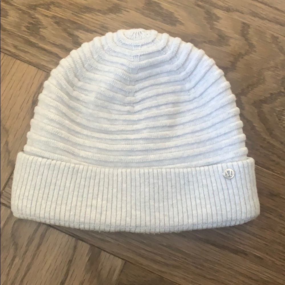 Lululemon Sweet and Sherpa Beanie